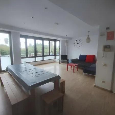 Close To The Sea Large 170 M2 Apartmentbikes Valencia